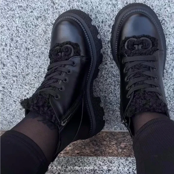 Leather boots - Picture 1 of 6